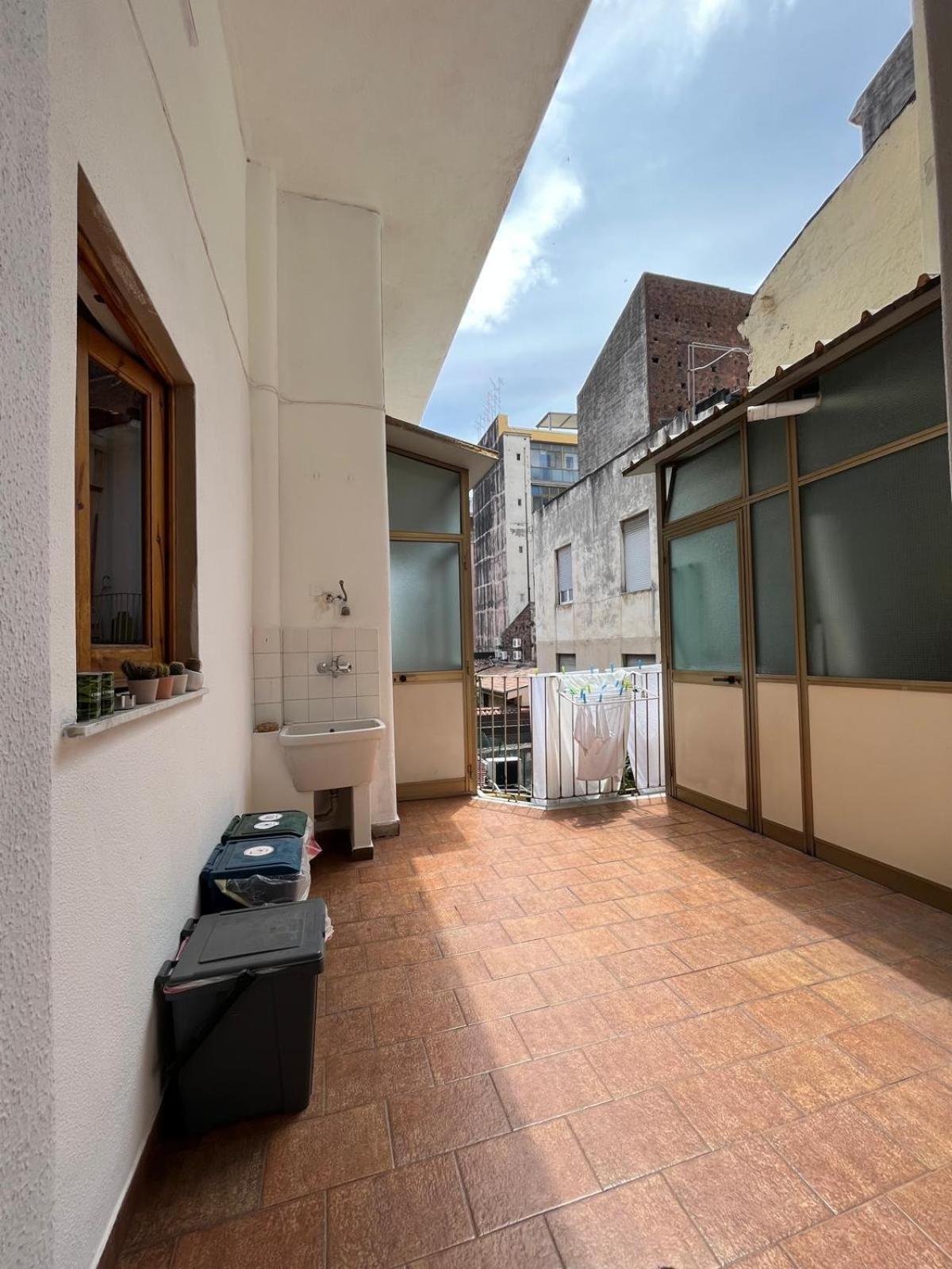 La Sicula Atene City Central House 200 Mt From Metro Giuffrida Katanya Dış mekan fotoğraf
